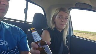 Sweet tinder date ‘s first blowjob while driving